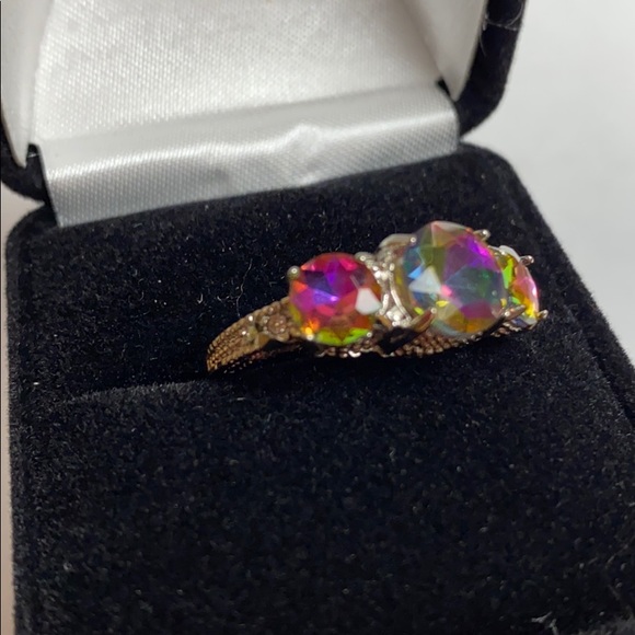 Magnificent three stone Mystic Topaz Sz 8 - Picture 5 of 7